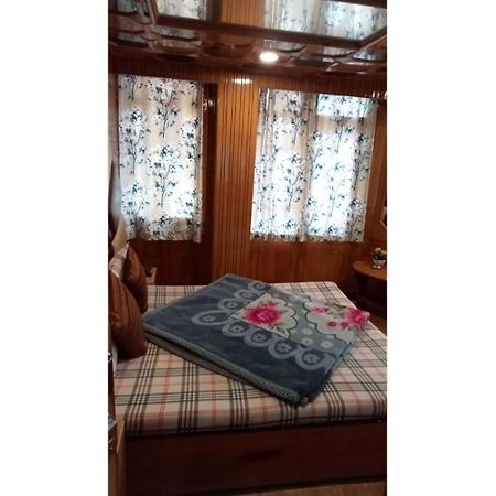Hotel Doegar, Shimla Eksteriør billede